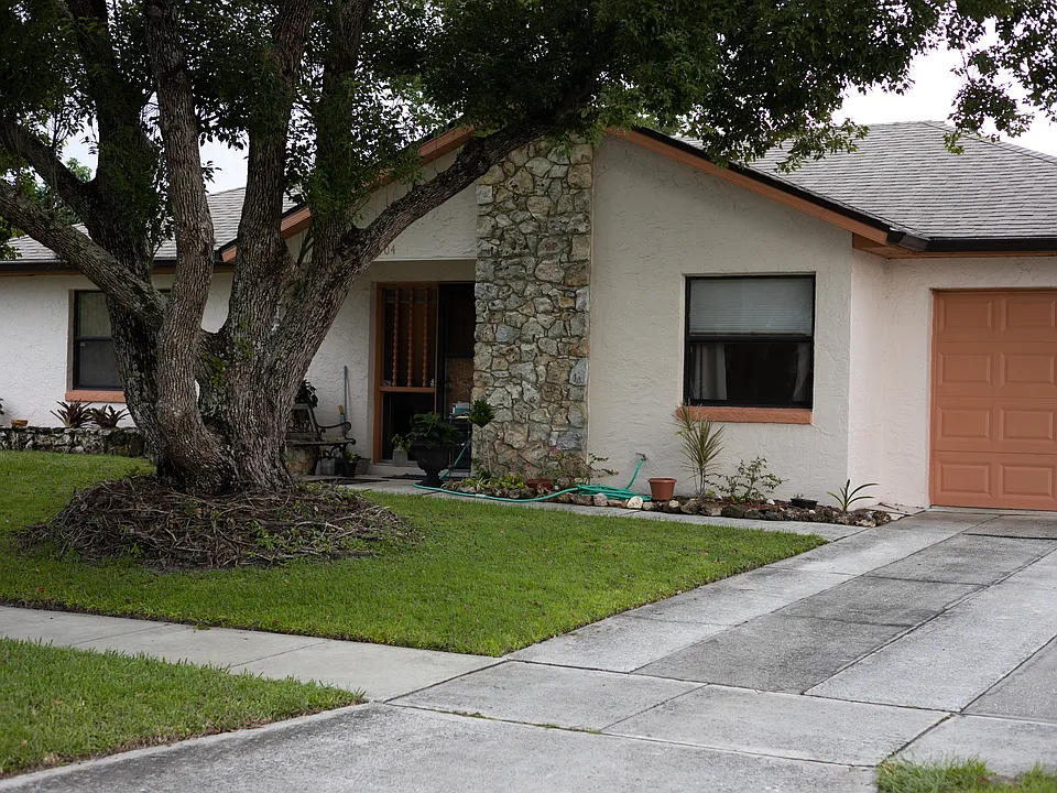 904 Alaska Woods Ln