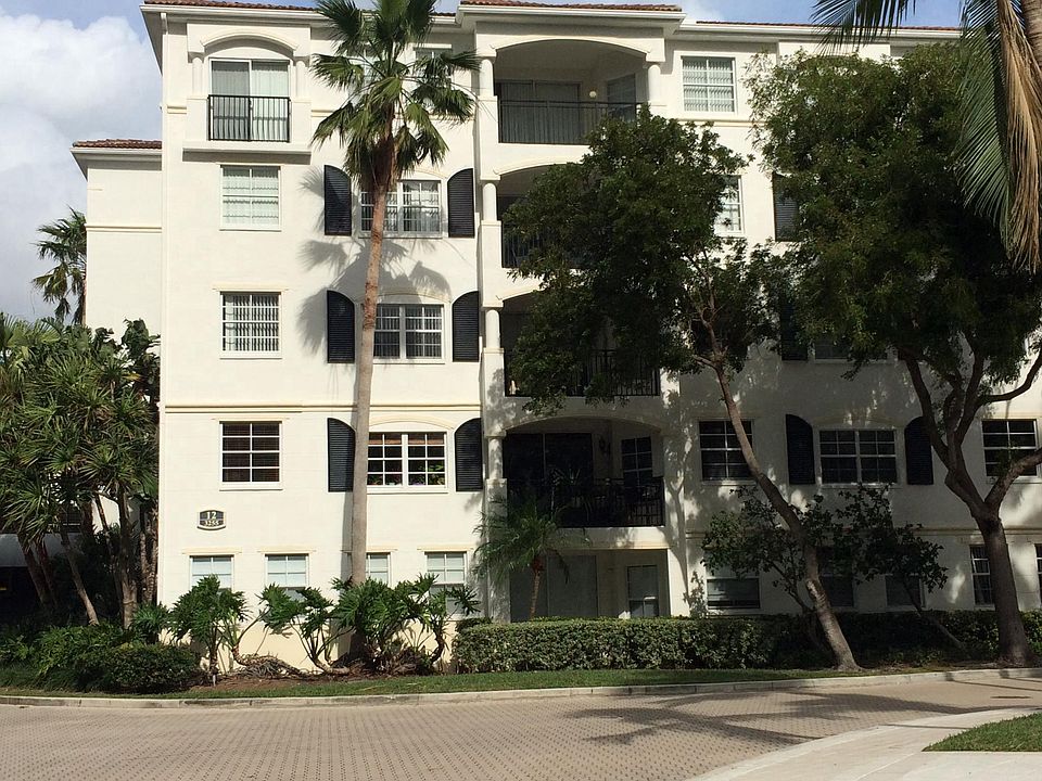 2nd image of 3105 NE 184th St APT 7306