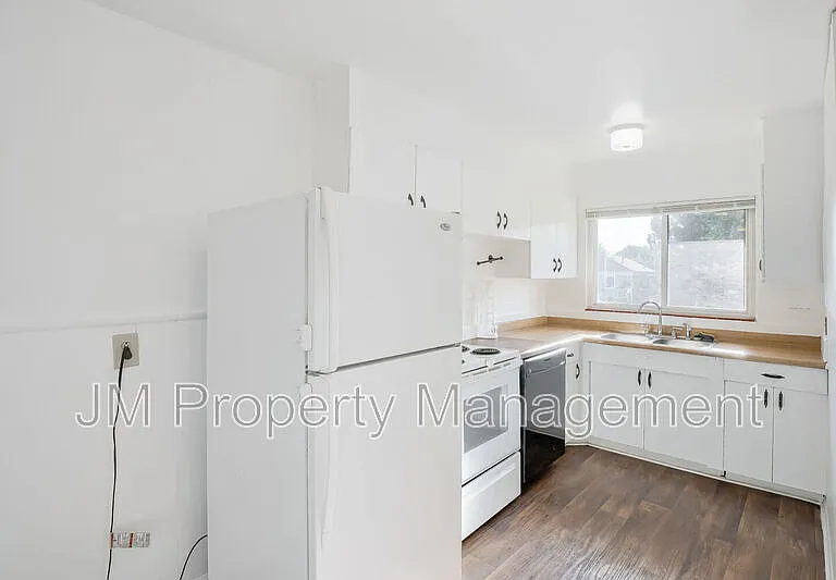 1211 S Shoshone St — Photo 5
