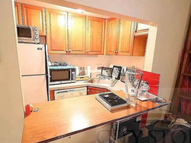 306 W 73rd St #1S — Photo 5