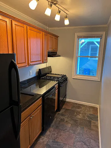 110 Margaret St #A Photo 1