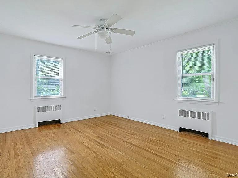 24 Grover Ave — Photo 15