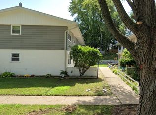 1314 Argo Ln APT 2, Lockport, IL 60441
