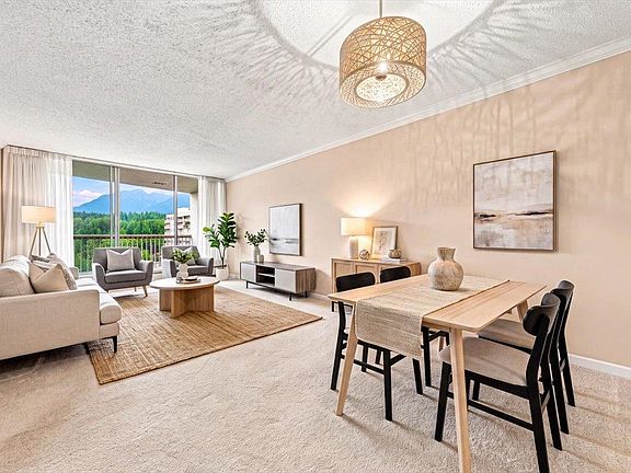 2nd image of 2024 Fullerton Ave #1905