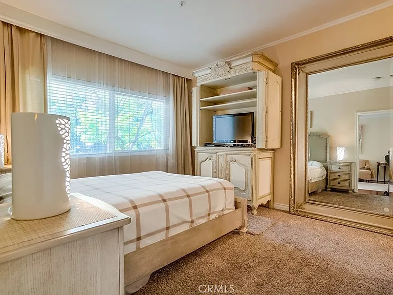 501 E Del Mar Blvd #202 — Photo 35