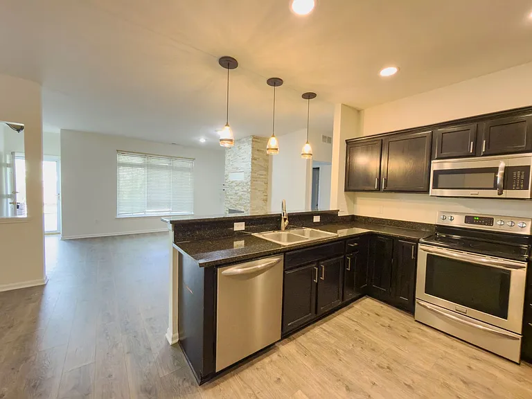5637 Twin Oaks Dr — Photo 15