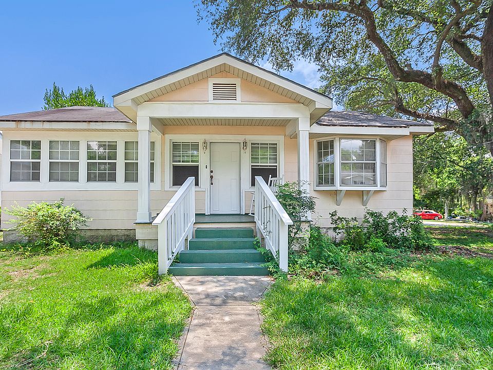 120 BAY VIEW CT