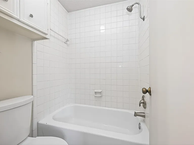 6700 Richardson Rd #305 — Photo 38