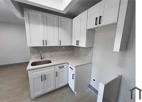 2nd image of 360 E 194th St #2D