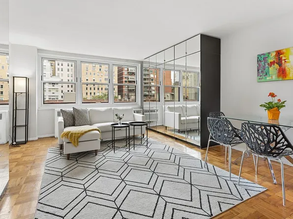 315 E 70th St APT 8B, New York, NY 10021