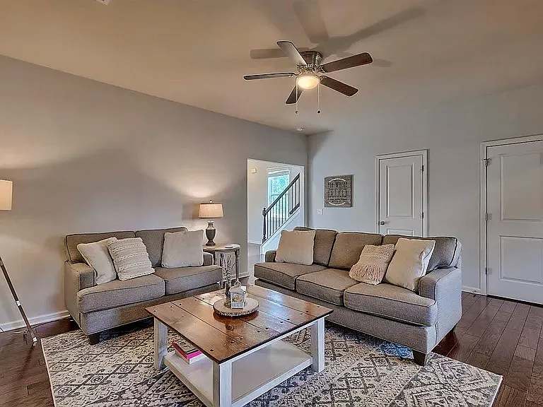 488 Freshwater Dr — Photo 18