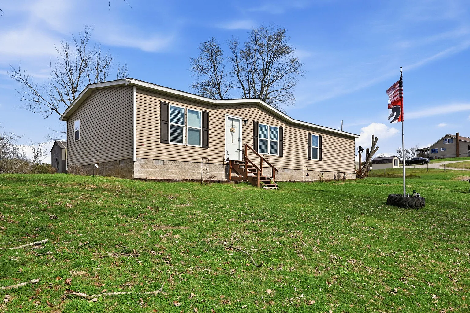 2567 New Dixville Rd photo 1