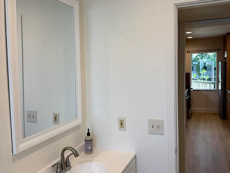 1423 Holly Heights Dr #13 — Photo 11