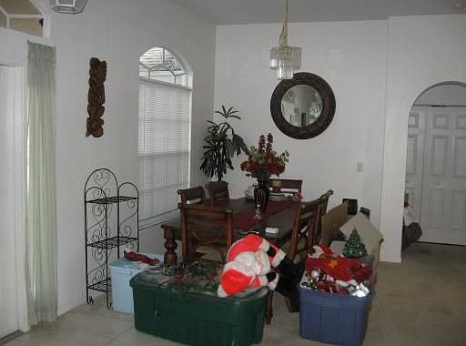 5th image of 812 SW Squirrel Ave