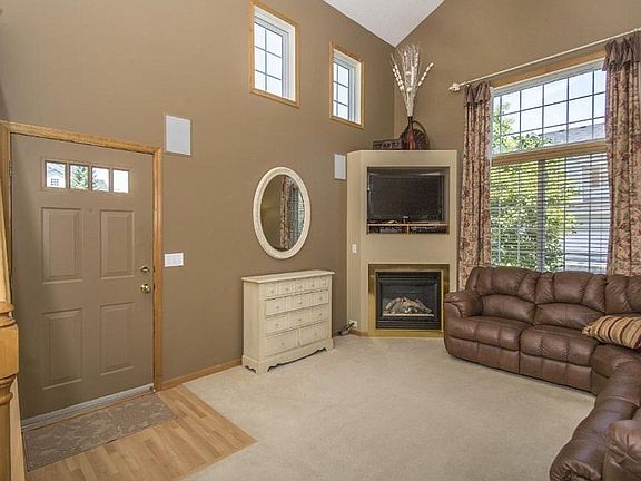 3rd image of 3132 Juniper Ln APT E