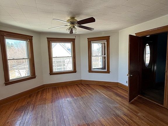 2nd image of 23 Brandon Rd #3