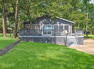20 Lakeshore Dr, Huntsville, TX 77320