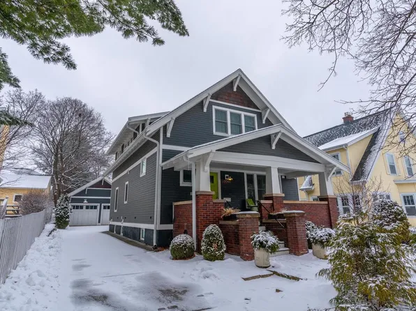 2246 Hollister Ave, Madison, WI 53726