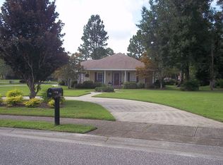 230 Lake Ridge Dr, Fairhope, AL 36532