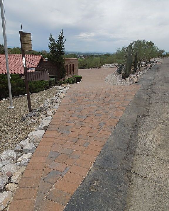 2nd image of 5930 N Camino Arizpe