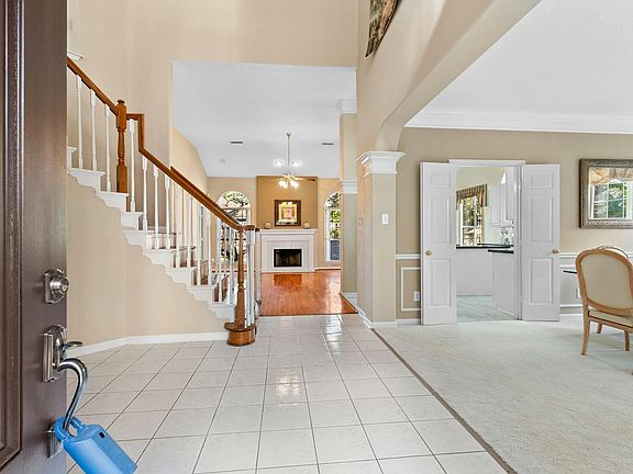 2nd image of 2819 Village Dale Ave
