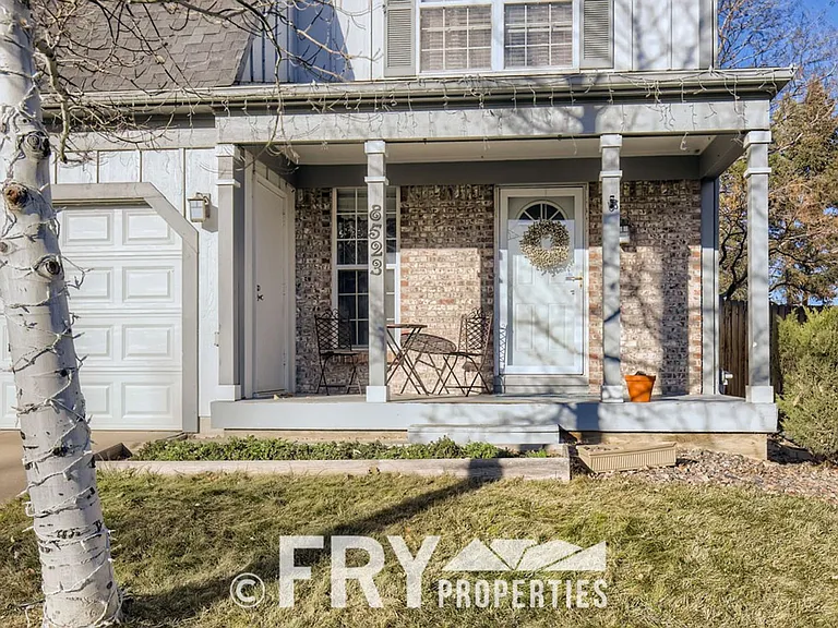 8523 Union Cir — Photo 4