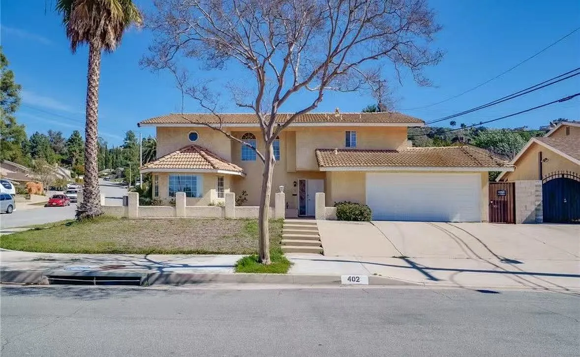 402 Bregante Dr — Photo 1