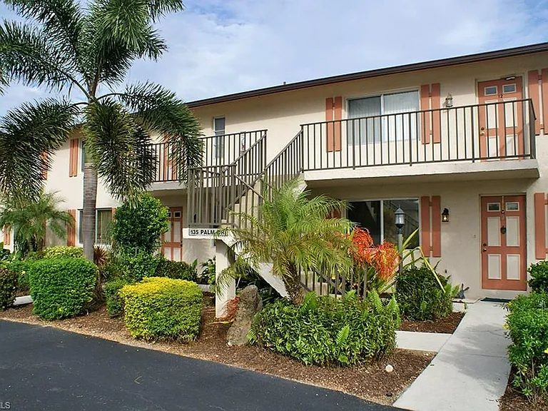 135 Palm Dr #12 — Photo 13