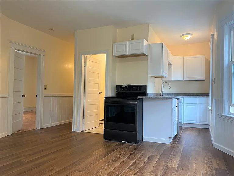 68 Everard St #2 — Photo 9