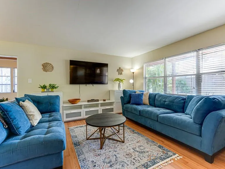 2301 Kalin Ln — Photo 12