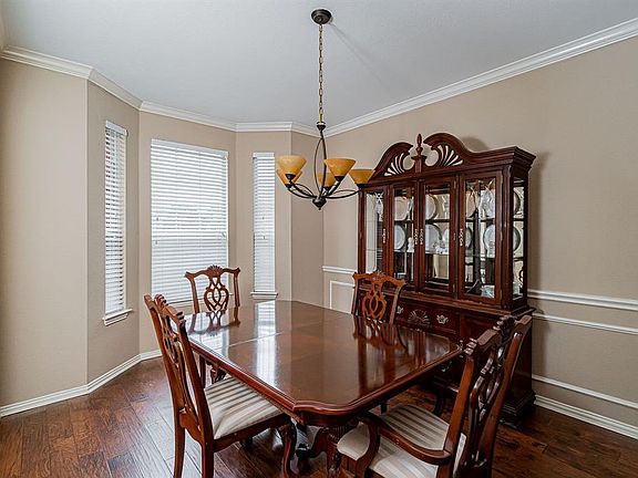 4th image of 452 Lakedale Dr