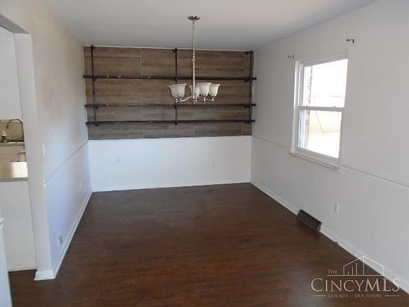 3rd image of 4159 Heritage Glen Dr