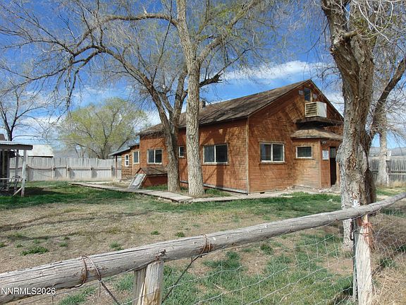 2nd image of 4260 Diana Ln