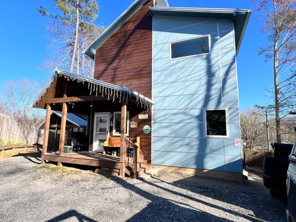 82 Wood Ave, Asheville, NC 28803