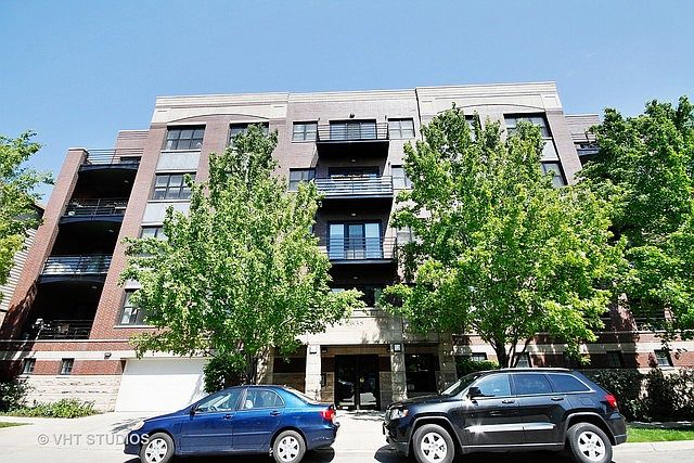1st image of 2835 N Lakewood Ave APT 5C