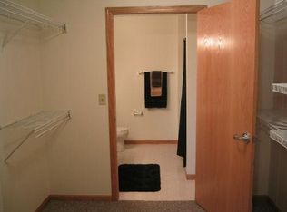 1225 7th St S #A2DWVWYQ0, La Crosse, WI 54601