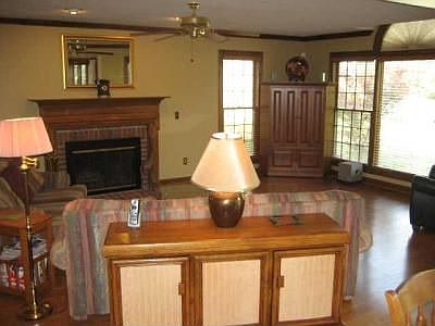 3rd image of 1722 Leighton Dr