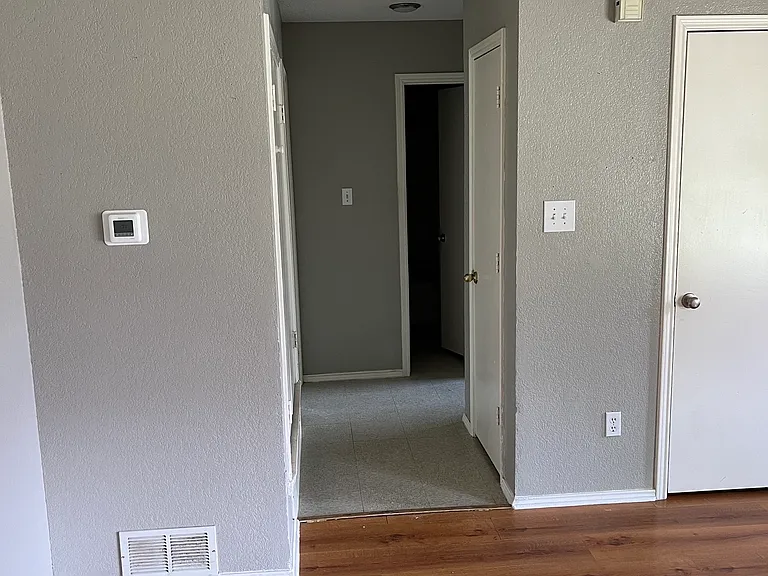 1717 Short St — Photo 5