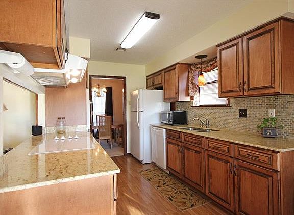 5th image of 2716 W Friendship Dr