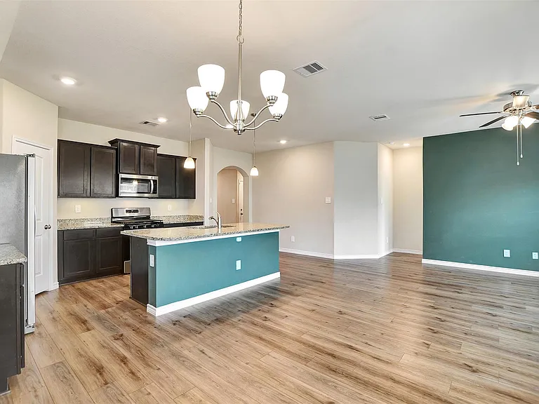 1006 Fannin St — Photo 6
