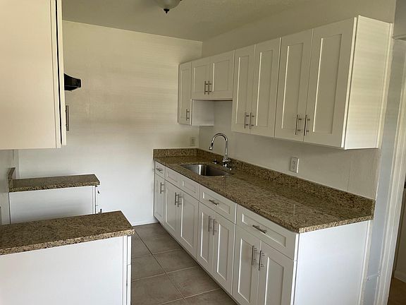 3rd image of 5602 Lunsford Dr