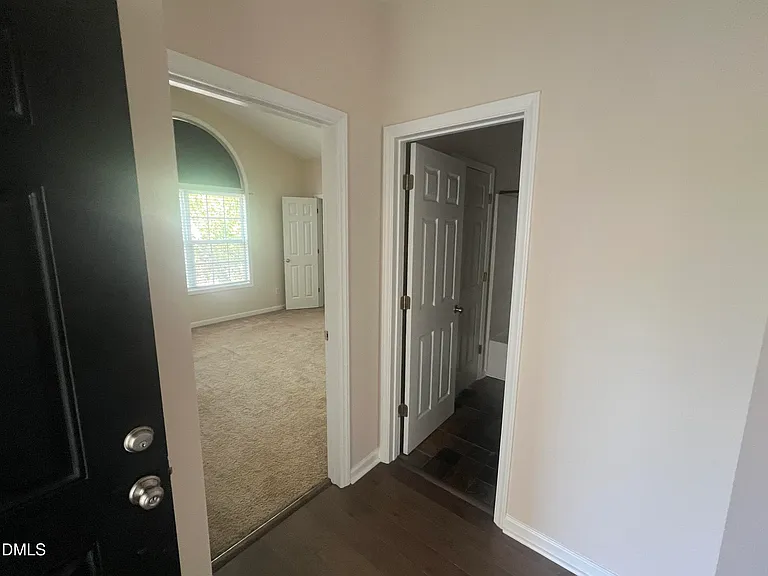 1221 Claret Ln — Photo 2