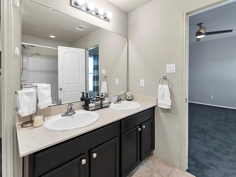 9530 Paloma Creek Dr — Photo 23