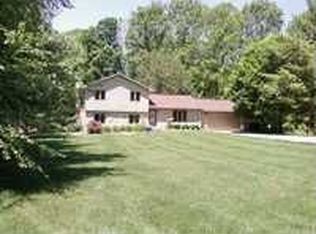 7556 S Poplar Point Dr, Trafalgar, IN