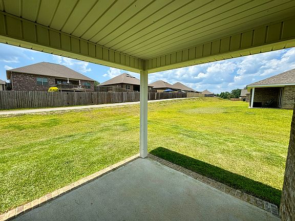 5th image of 21747 Sutherland Cir