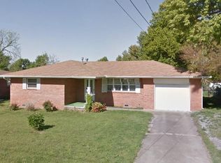 1008 Lowell Rd, Springdale, AR 72764