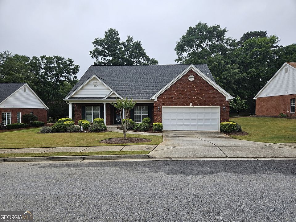 1st image of 360 Crossroads Dr