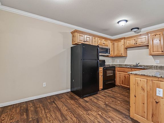 5th image of 6204 SW Chickadee St #2