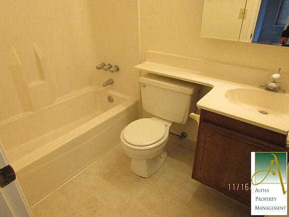 5th image of 9238 Cadenza Ct
