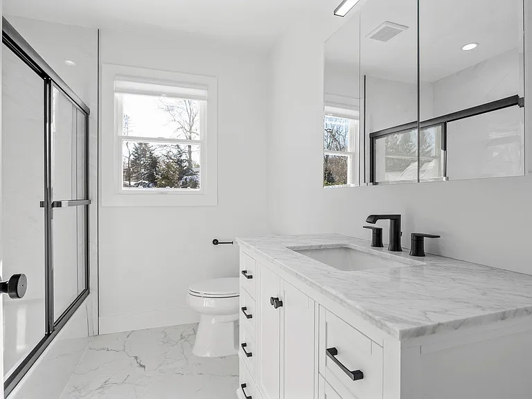 25 Lorraine Ct #1 — Photo 12